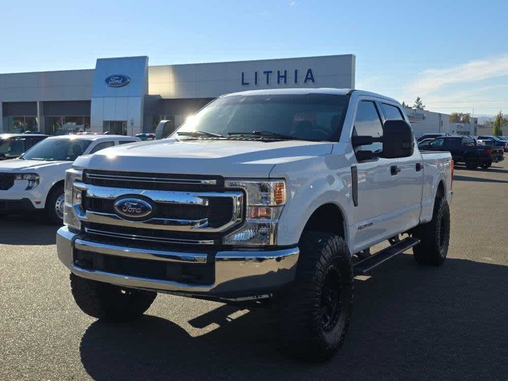 Used 2022 Ford F-250 XLT Truck Crew Cab