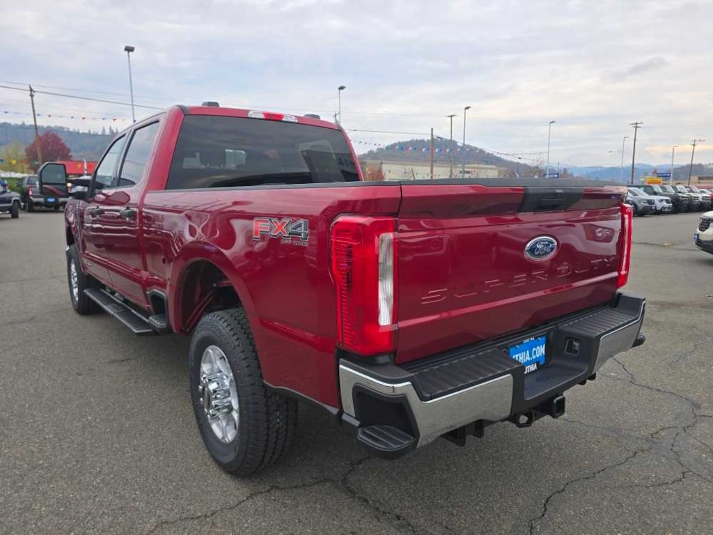 New 2026 Ford Super Duty F-350 SRW XLT Truck