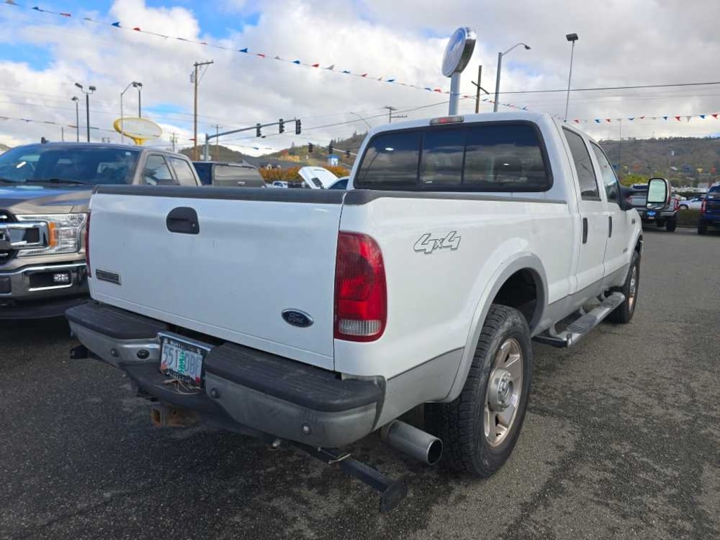 Used 2007 Ford F-250 Lariat Truck Crew Cab