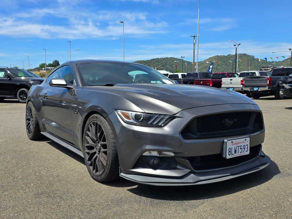 2017 Ford Mustang GT photo 4