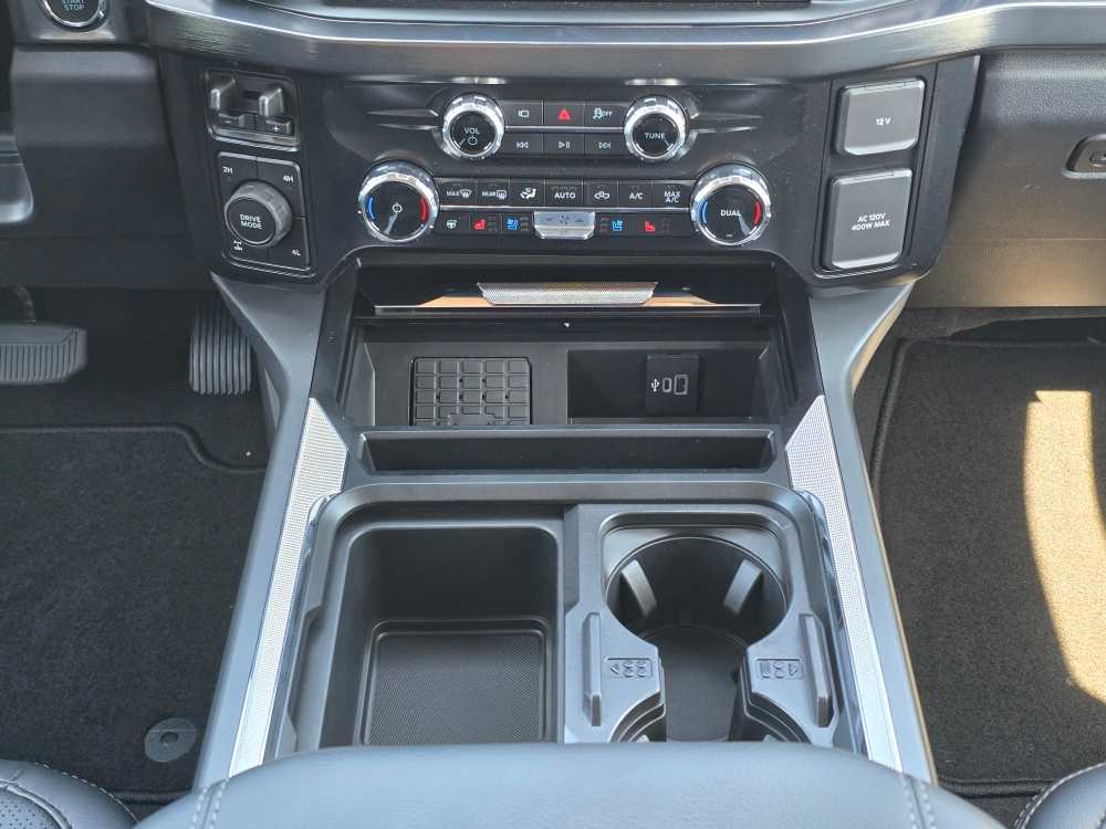 2025 Ford F-350 Super Duty Lariat - Photo 13