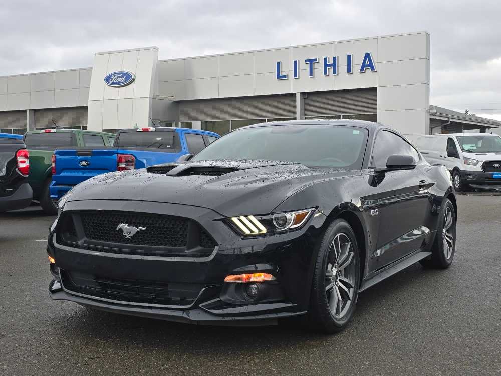 2017 Ford Mustang GT Premium's photo