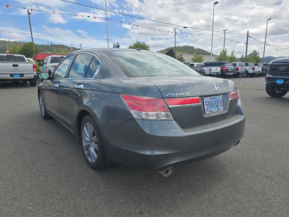 Used 2011 Honda Accord EX-L V6 with VIN 1HGCP3F89BA015053 for sale in Roseburg, OR