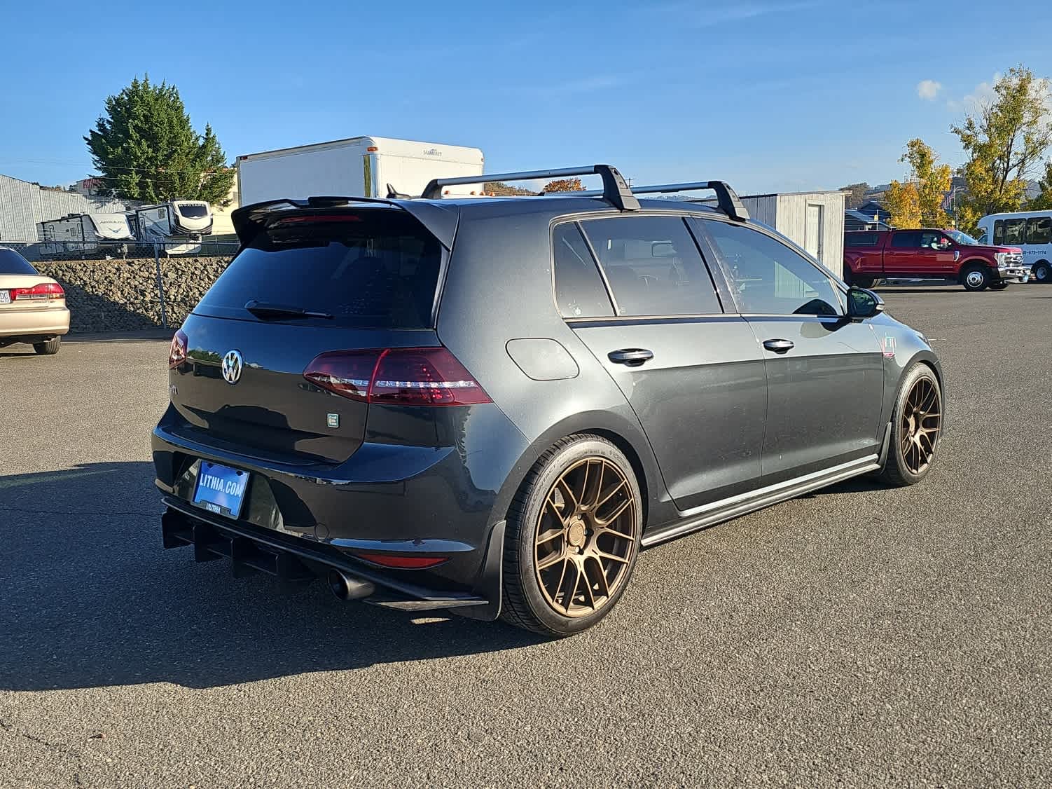 2016 Volkswagen Golf GTI S photo 3