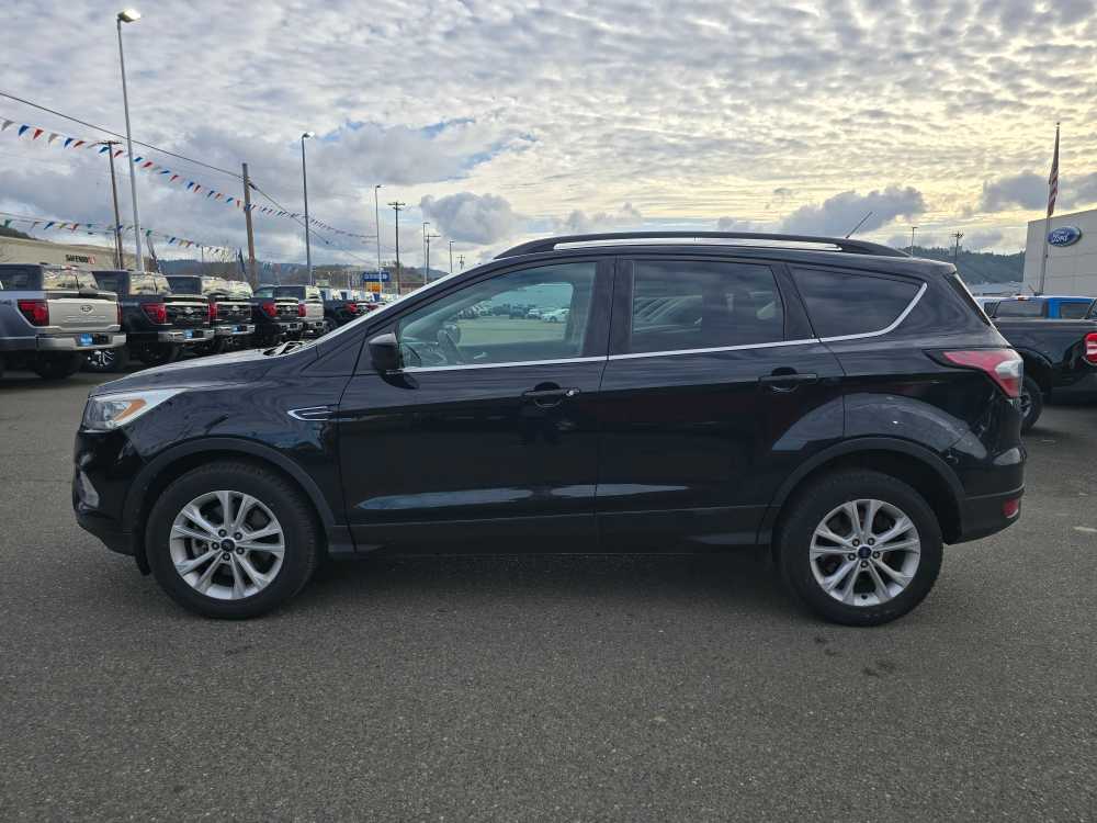 2017 Ford Escape SE photo 2