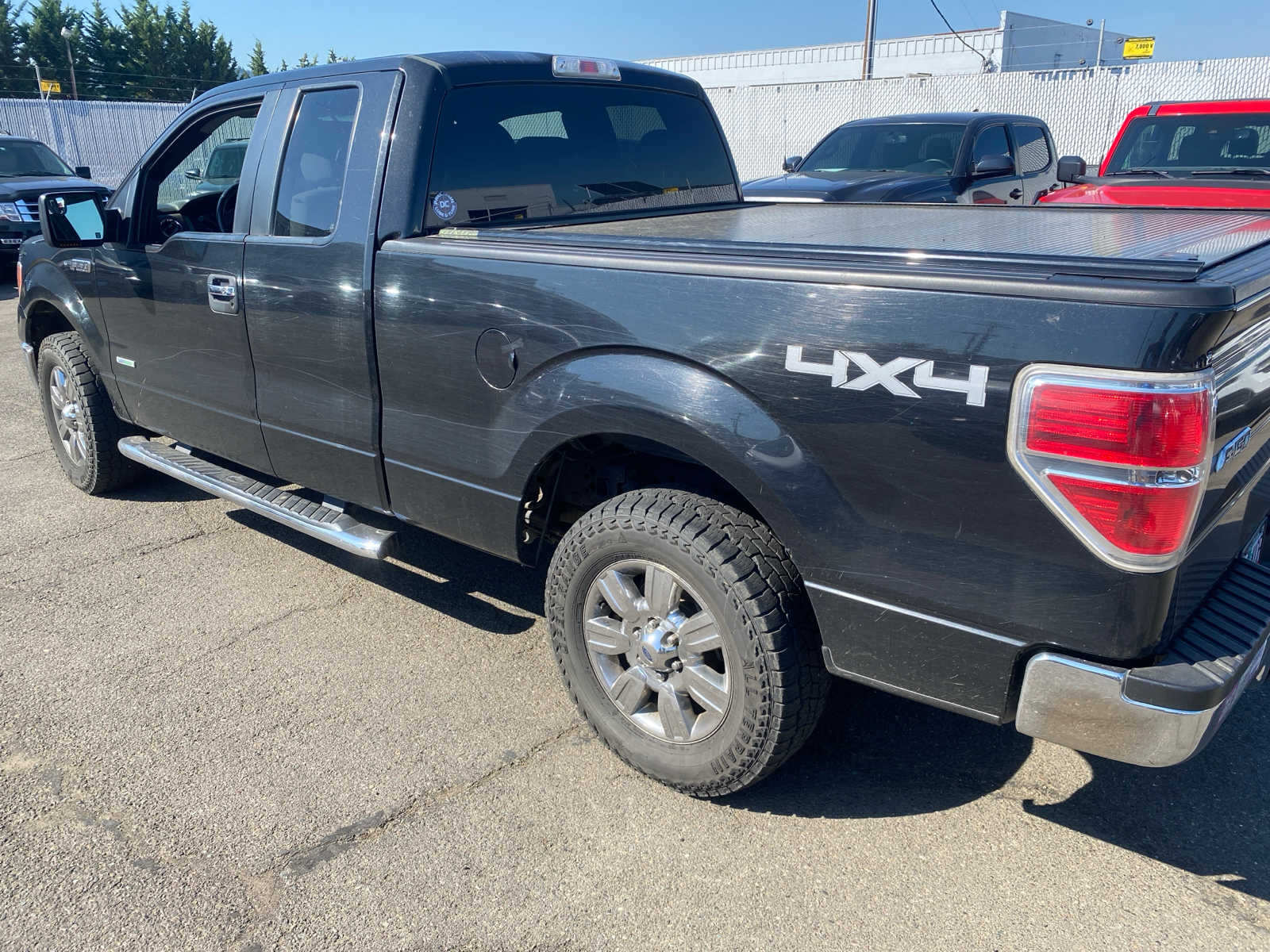 Used 2012 Ford F-150 XLT with VIN 1FTFX1ET0CFA08082 for sale in Roseburg, OR