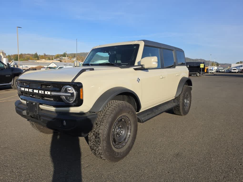 2025 Ford Bronco SUV 