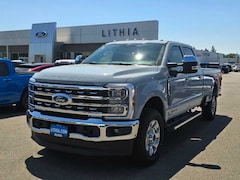 2025 Ford Super Duty F-350 SRW Lariat Truck