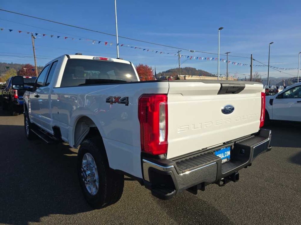 New 2026 Ford Super Duty F-350 SRW XLT Truck