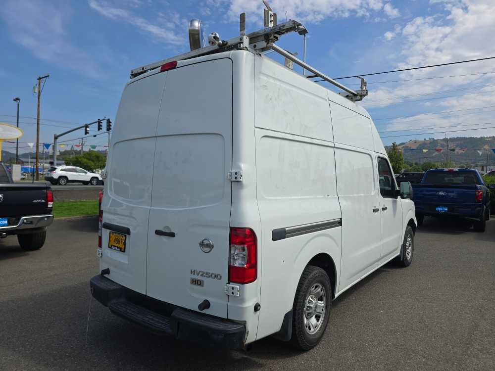 2013 Nissan NV1500 photo 2