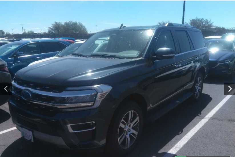 2024 Ford Expedition's photo