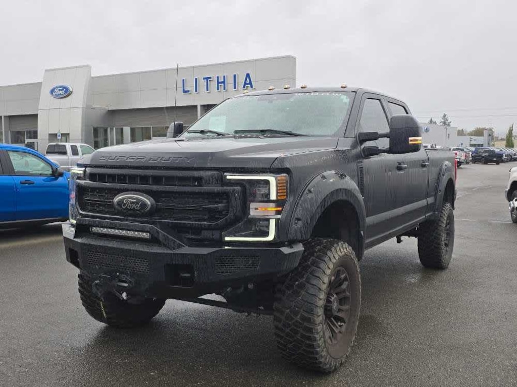 Used 2022 Ford F-250 Lariat Truck Crew Cab