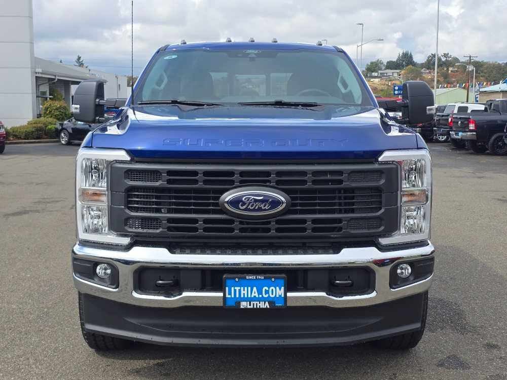 2026 Ford F-350 Super Duty XL - Photo 8