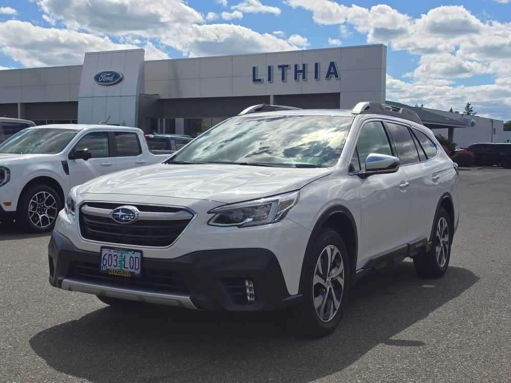 2020 Subaru Outback Touring's photo