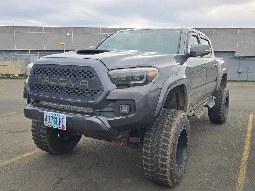 2017 Toyota Tacoma TRD Sport's photo