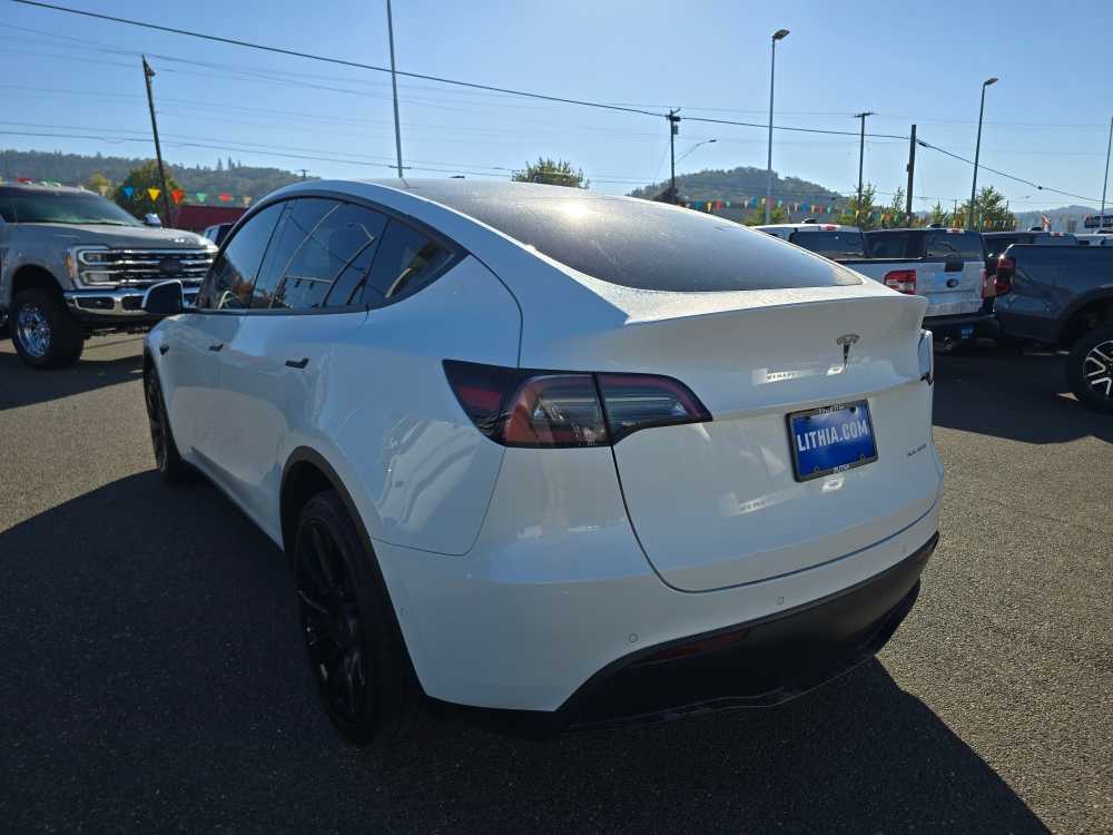 2022 Tesla Model Y Long Range photo 3