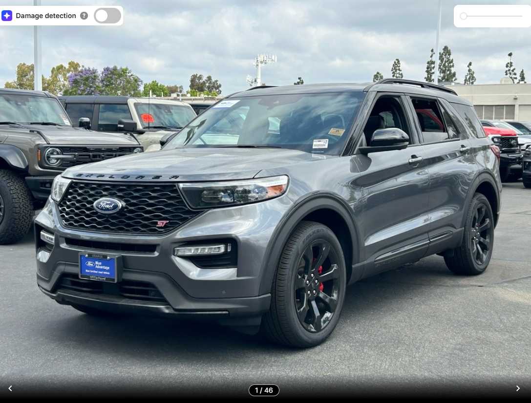 2023 Ford Explorer ST 4WD's photo