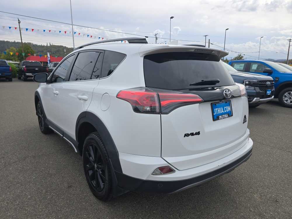 2018 Toyota RAV4 Adventure photo 3