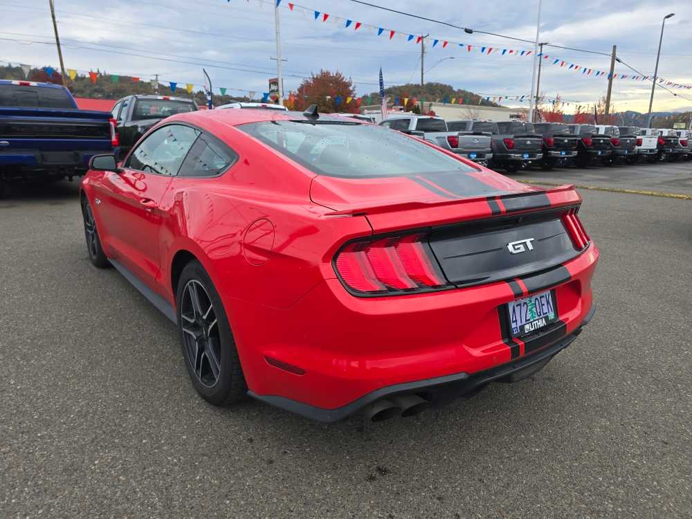 2022 Ford Mustang GT Premium photo 2