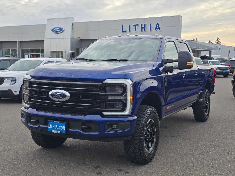 2026 Ford F-350 Super Duty Platinum's photo