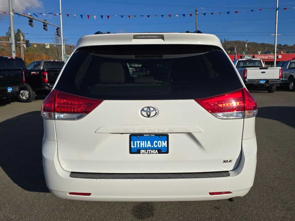 Used 2011 Toyota Sienna XLE Van