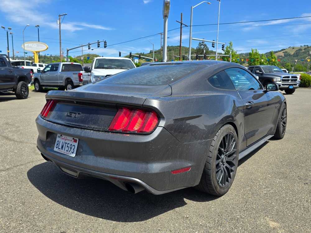 2017 Ford Mustang GT photo 3
