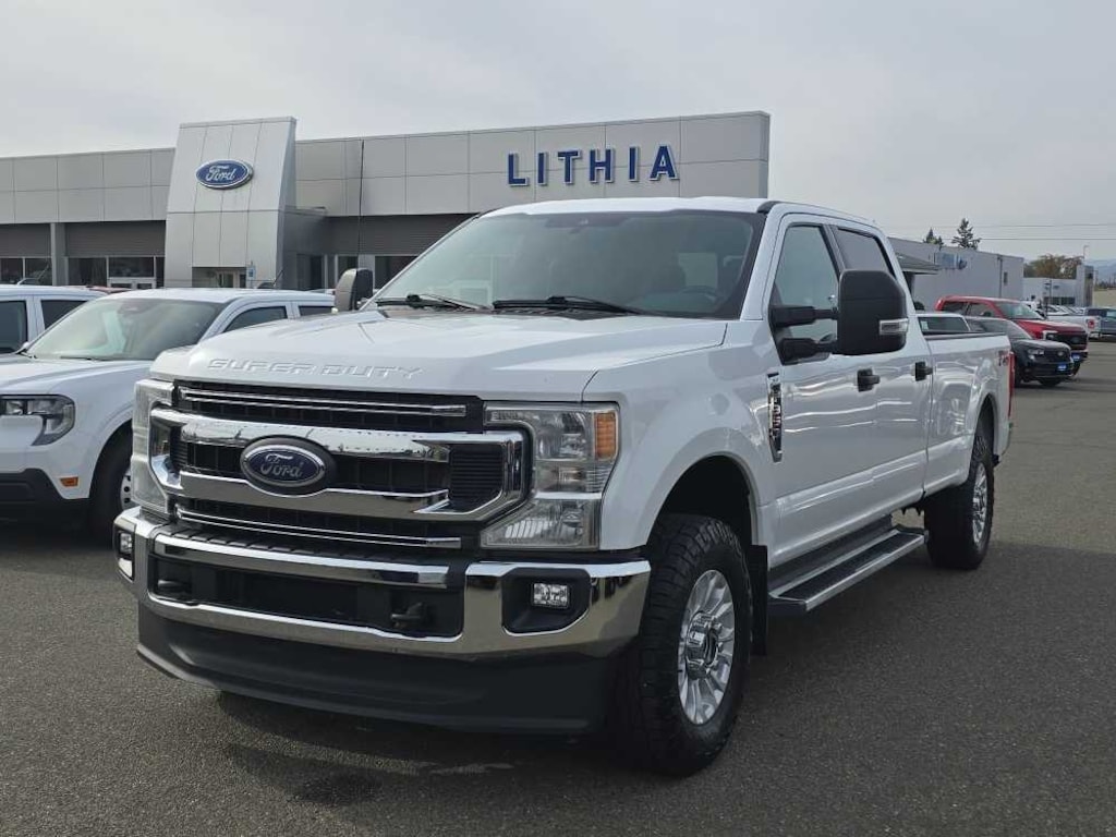 Certified 2022 Ford F-350 XLT Truck Crew Cab