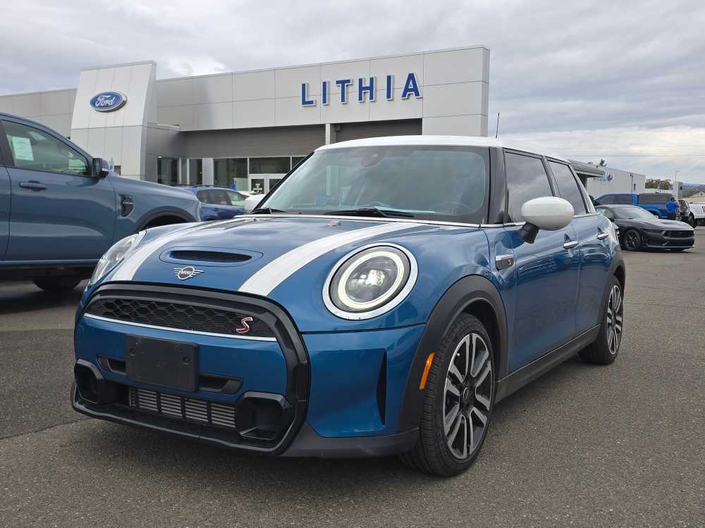 2023 MINI Hardtop 4 Door