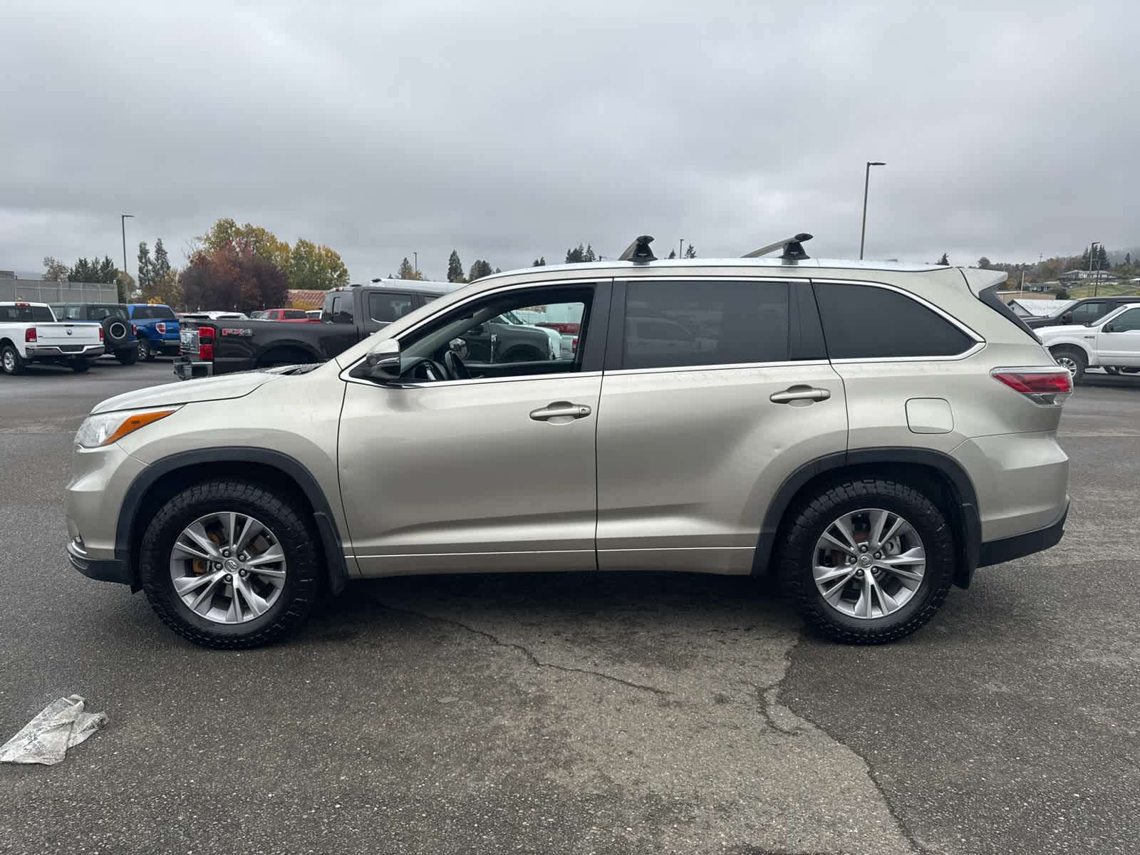 2015 Toyota Highlander XLE photo 2