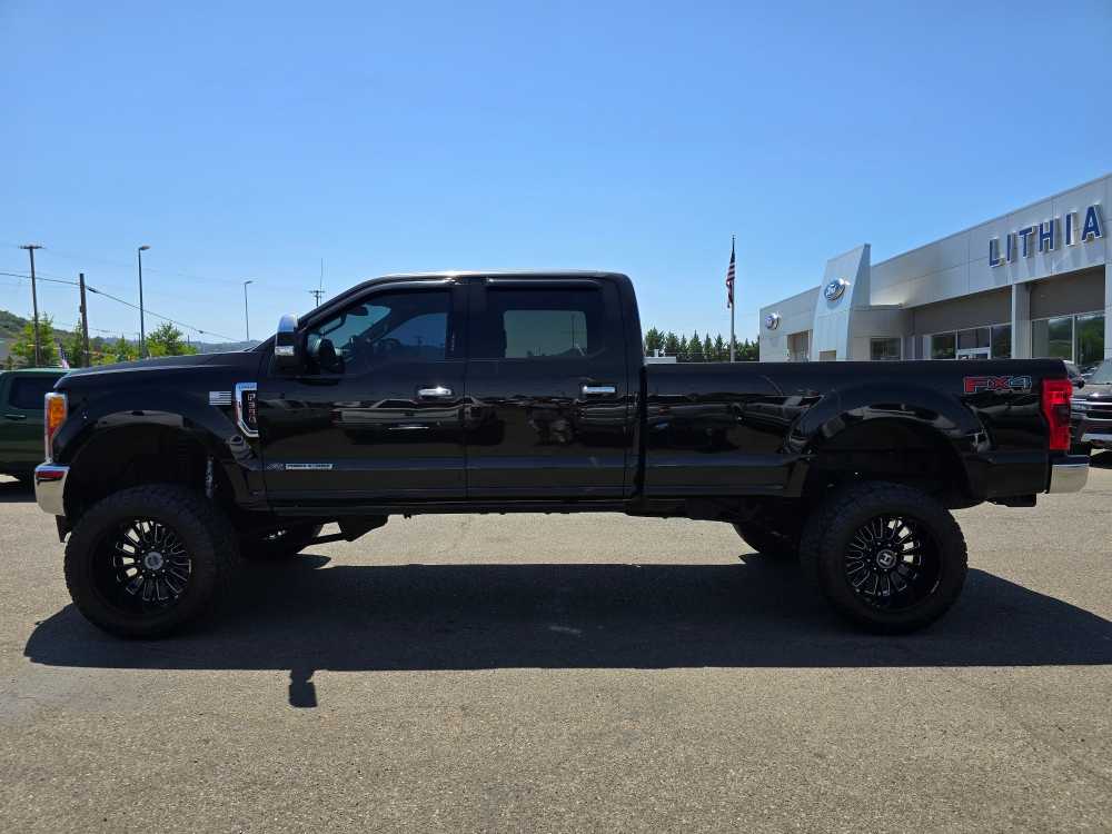 Used 2017 Ford F-350 Super Duty Lariat with VIN 1FT8W3BT0HED51905 for sale in Roseburg, OR