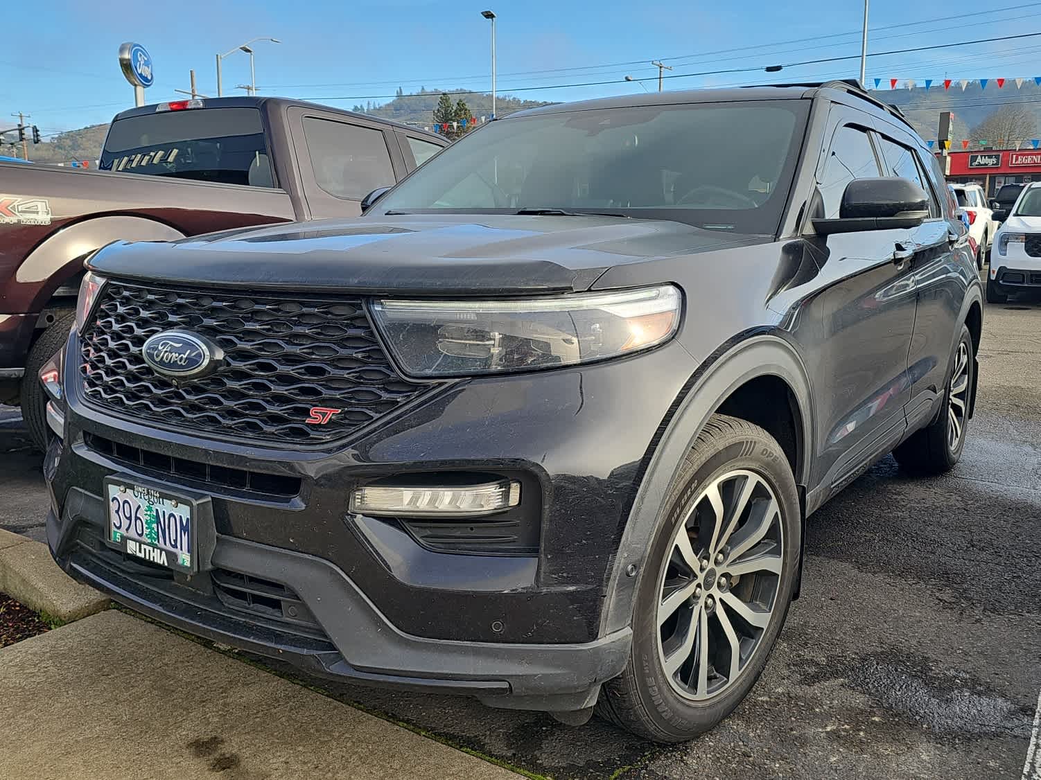 2021 Ford Explorer ST's photo