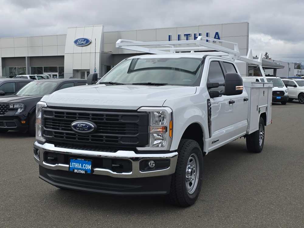 2026 Ford F-350 Super Duty XL's photo