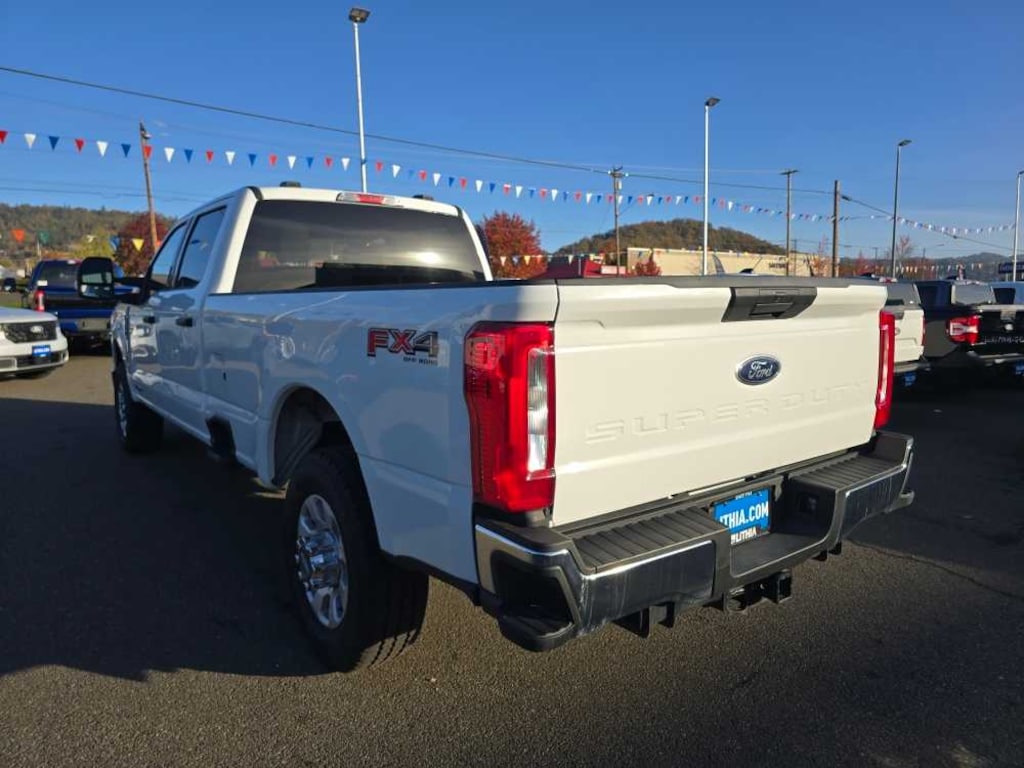 Certified 2023 Ford F-350 XLT Truck Crew Cab