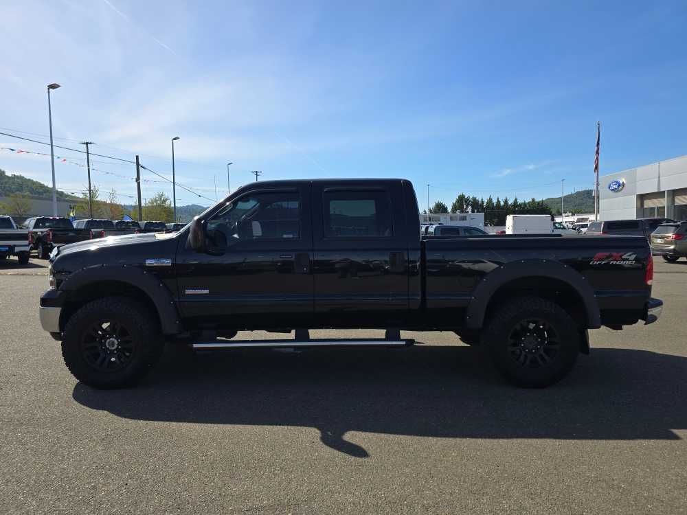 Used 2005 Ford F-250 Super Duty Lariat with VIN 1FTSW21P25EB27860 for sale in Roseburg, OR