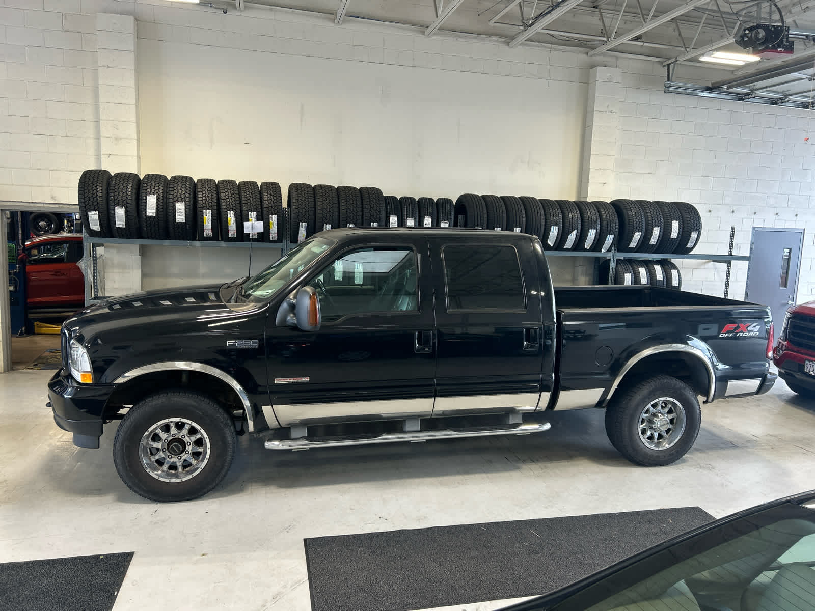Used 2003 Ford F-250 Super Duty Lariat with VIN 1FTNW21P53EC52880 for sale in Roseburg, OR