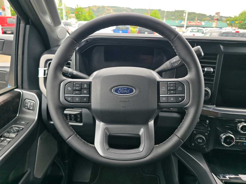 2025 Ford F-350 Super Duty Lariat - Photo 11