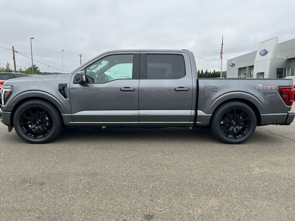 New 2025 Ford F-150 Lariat Truck