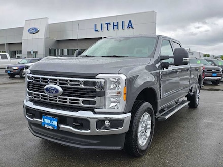 2025 Ford Super Duty F-350 SRW XLT Truck