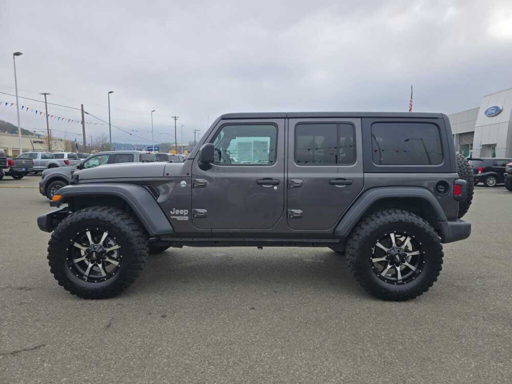 Used 2019 Jeep Wrangler Sport SUV