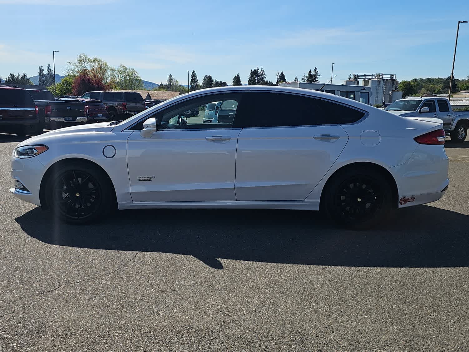 Certified 2017 Ford Fusion Energi Titanium with VIN 3FA6P0SU2HR299658 for sale in Roseburg, OR