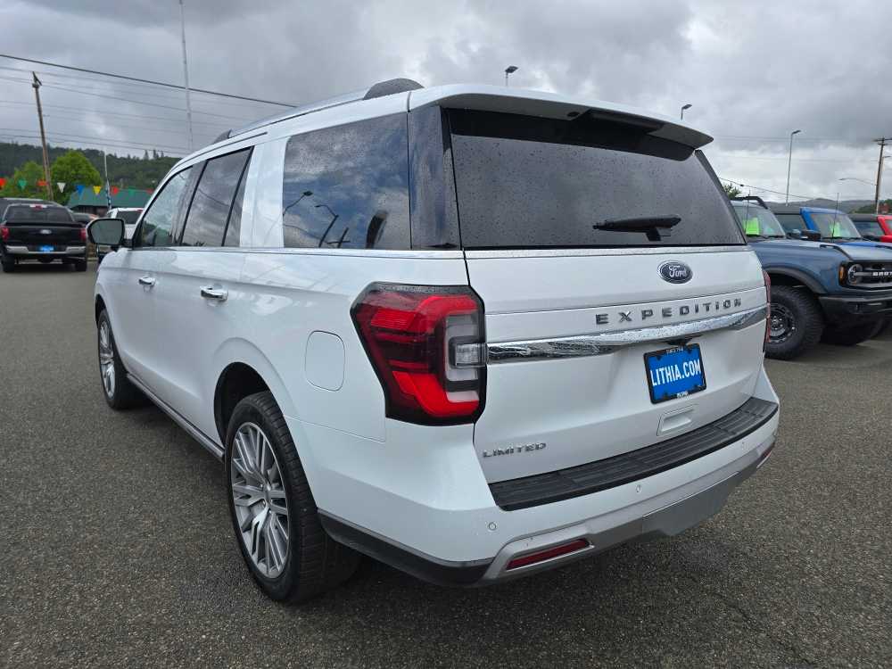 2023 Ford Expedition Limited photo 3
