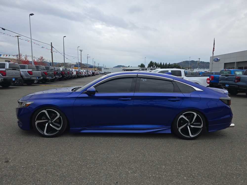 2020 Honda Accord Sport photo 2