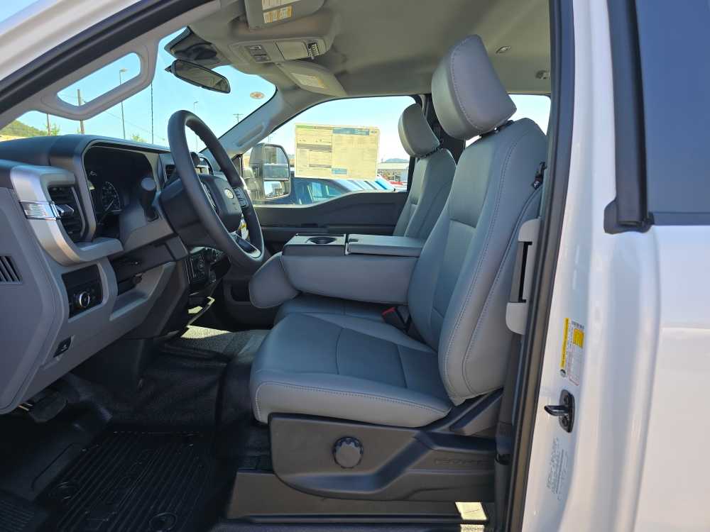 2026 Ford F-250 Super Duty XL - Photo 9
