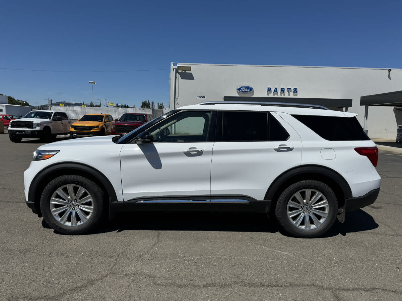 Used 2020 Ford Explorer Limited with VIN 1FMSK8FH0LGB07930 for sale in Roseburg, OR