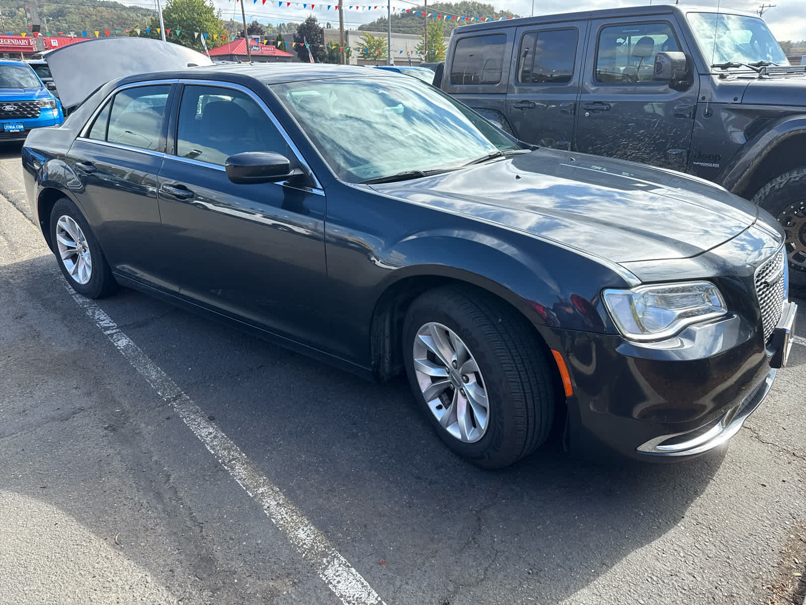 2018 Chrysler 300 Touring photo 4