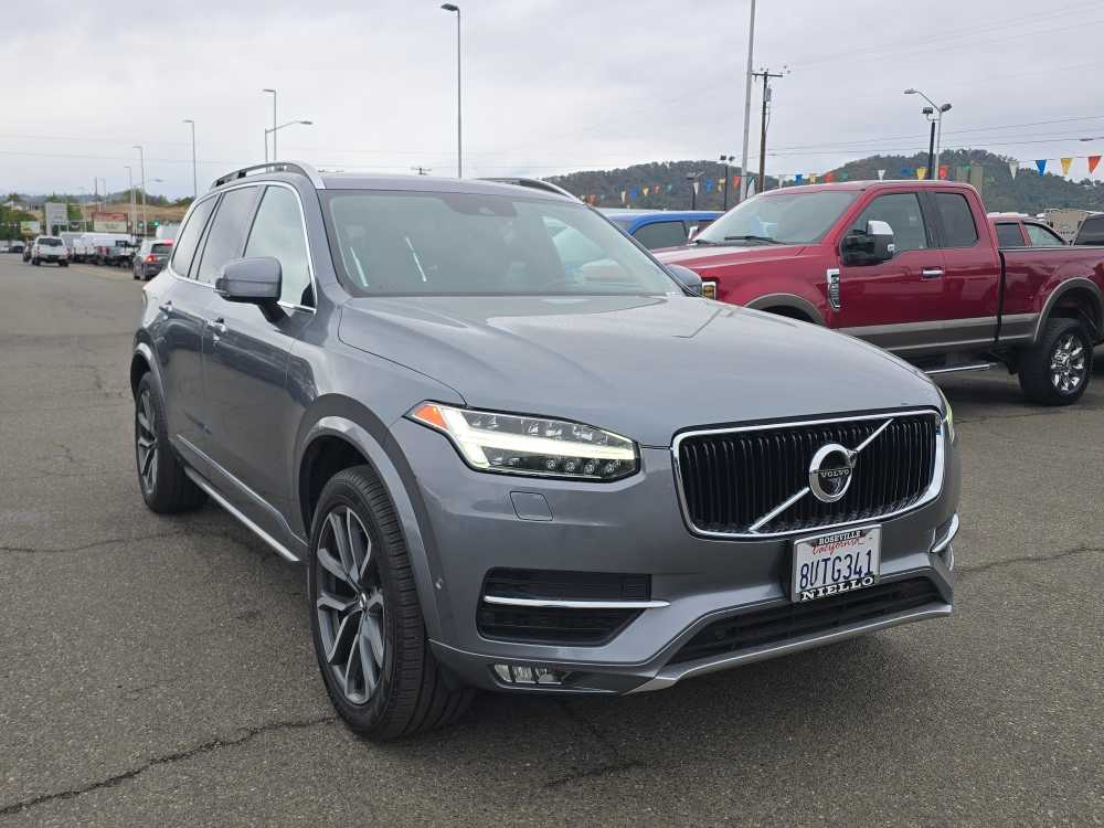 2018 Volvo XC90 Momentum photo 4