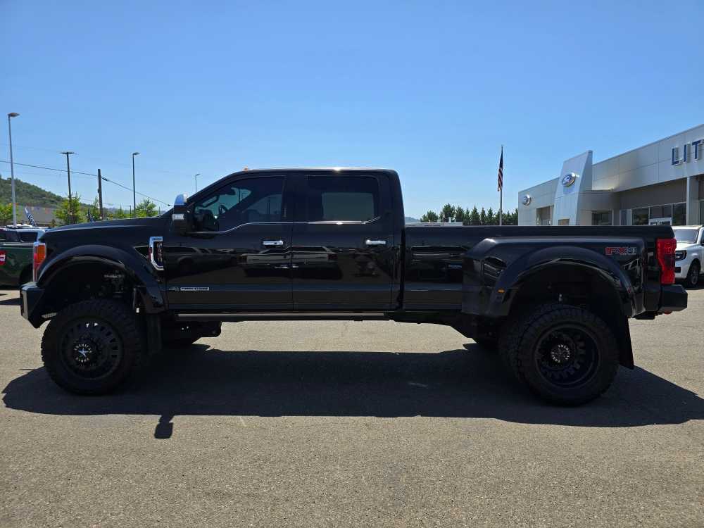 Used 2017 Ford F-450 Super Duty Platinum with VIN 1FT8W4DT7HED18239 for sale in Roseburg, OR