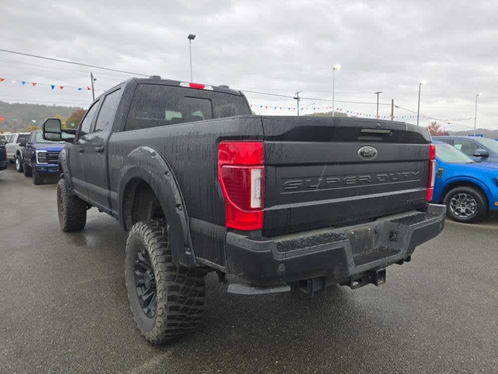 Used 2022 Ford F-250 Lariat Truck Crew Cab