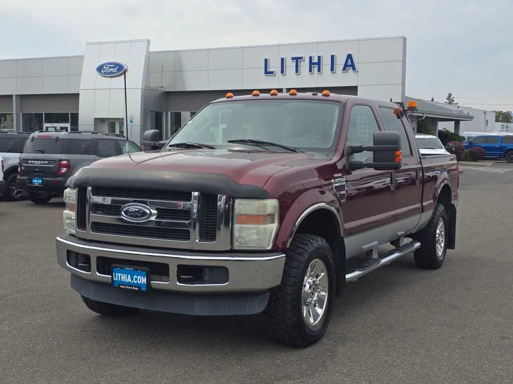 2008 Ford F-350 XLT Truck Crew Cab