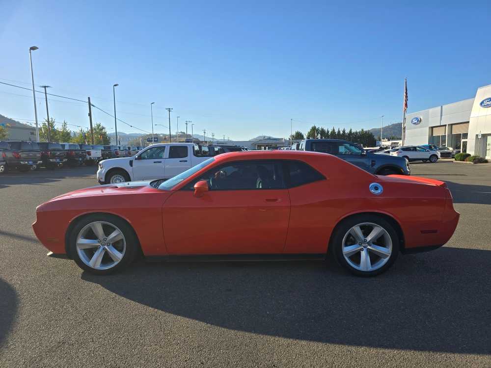 2010 Dodge Challenger R/T photo 2